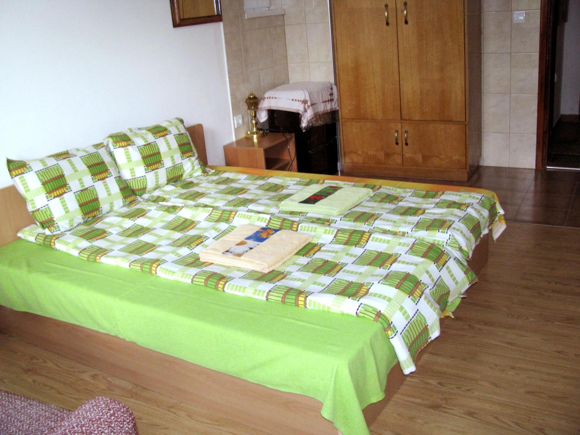 Guest House Familia Samovodene ภายนอก รูปภาพ