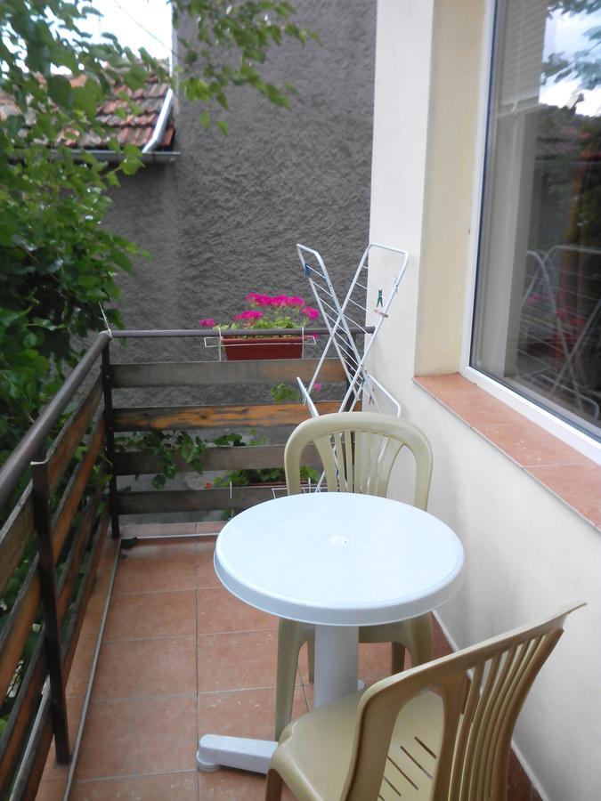 Guest House Familia Samovodene ภายนอก รูปภาพ